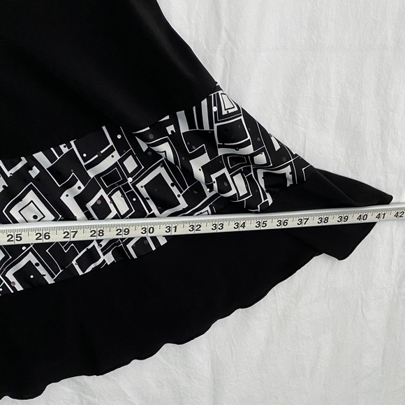 Gitane Sleeveless Mini Dress Black and White Geometric Fit and Flare - Picture 7 of 8